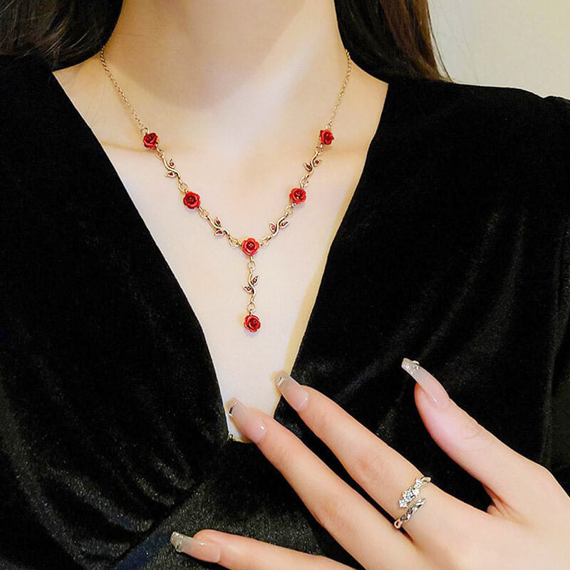 Rosa Necklace