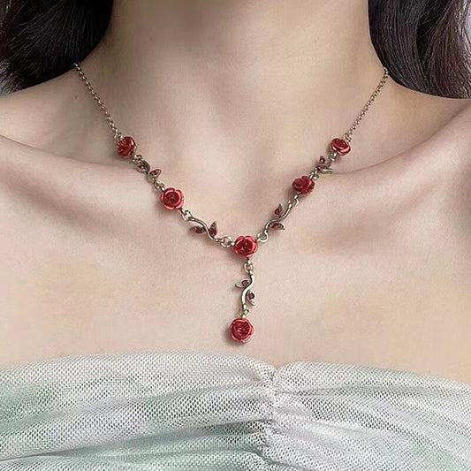 Rosa Necklace